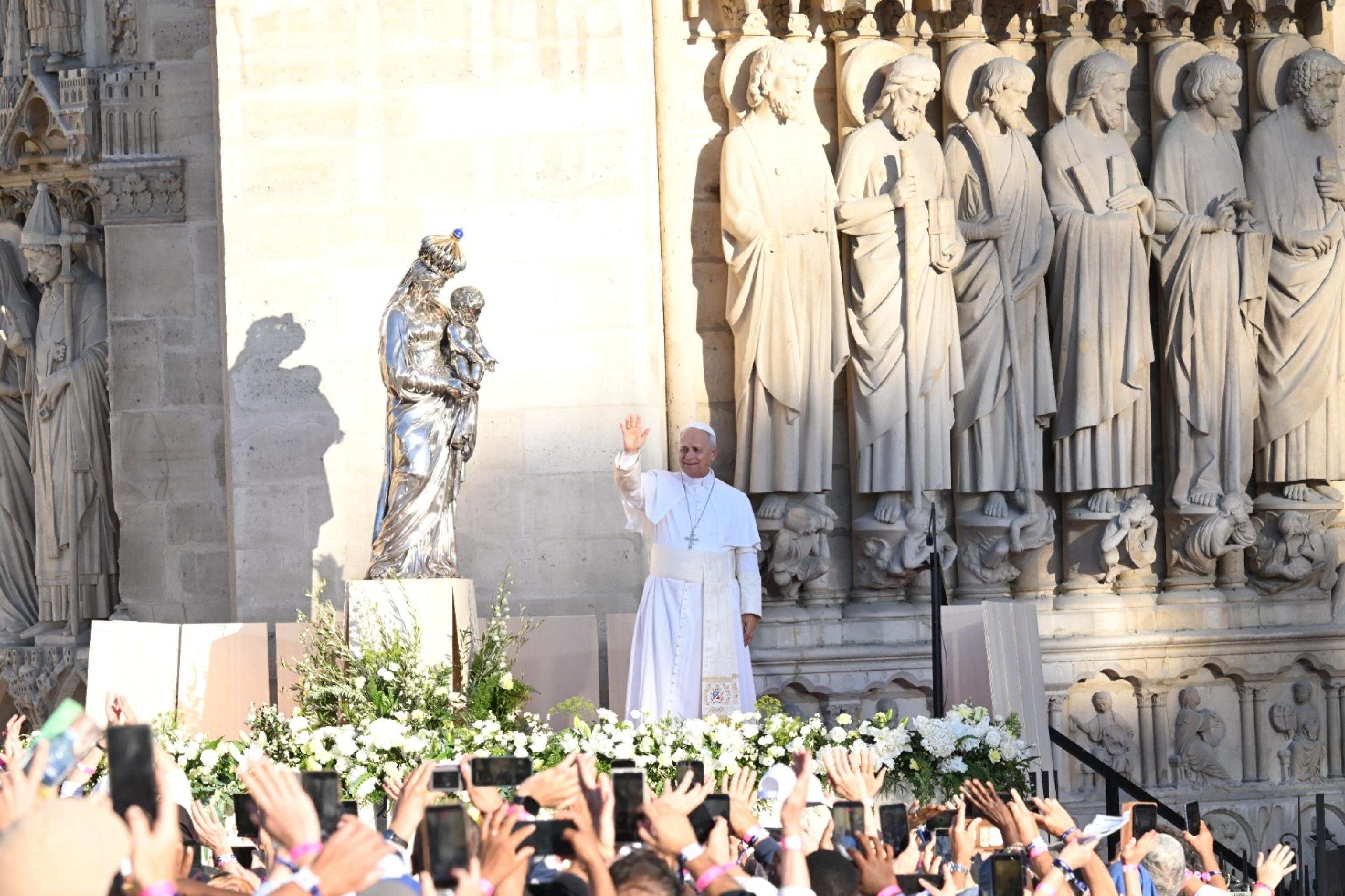 VISITA PAPA LEON EN FRANCIA'