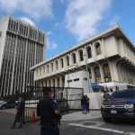 Fachada de la Torre de Tribunales, donde funcionan juzgados que conocen procesos penales.