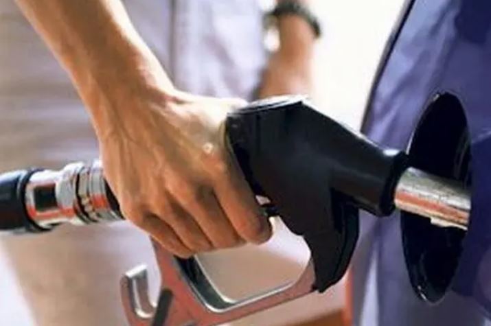 combustibles dispensador de combustibles persona despachando 1 HPL