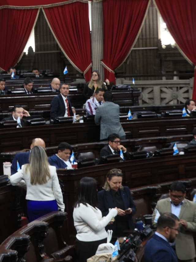 Manifestaciones en vivo en Guatemala: líderes indígenas esperan decisión del Congreso sobre propuesta para reducir precio de combustibles