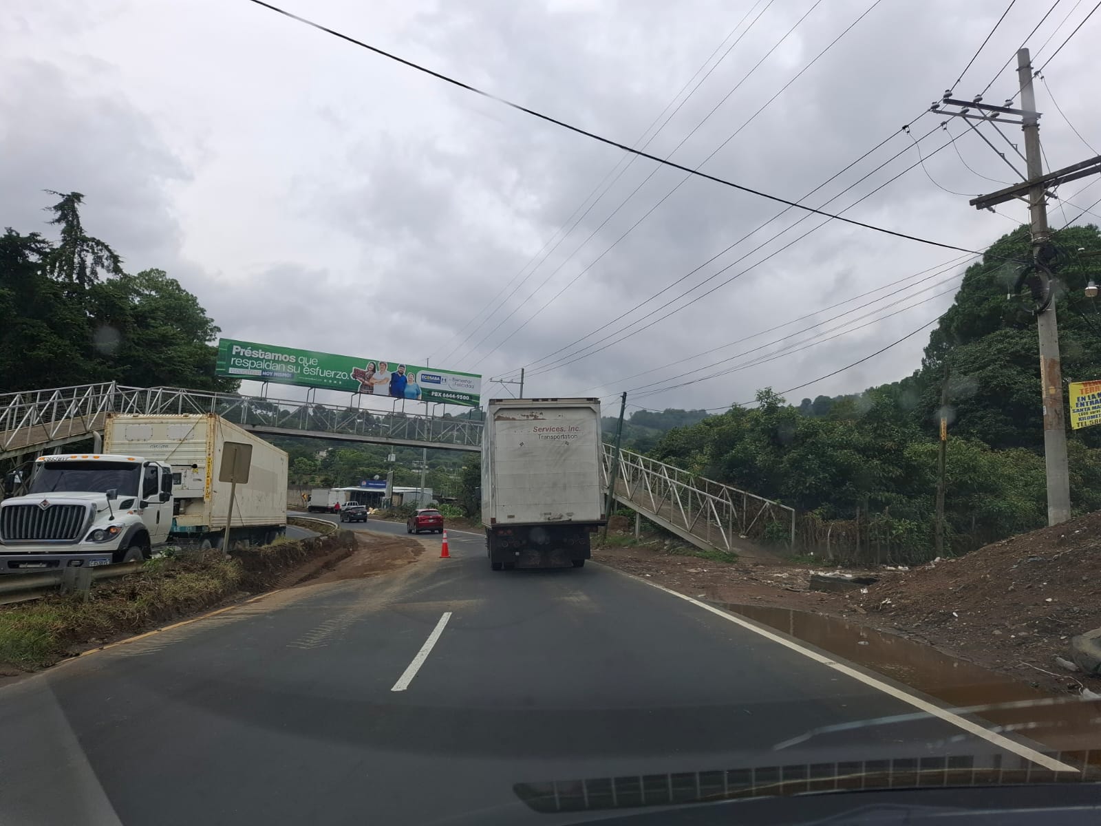 tránsito lento ruta Interamericana Santa María Cauqué flujo de lodo