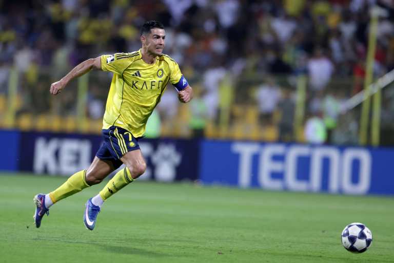 Video: Cristiano Ronaldo vuelve a marcar y queda a solo 2
