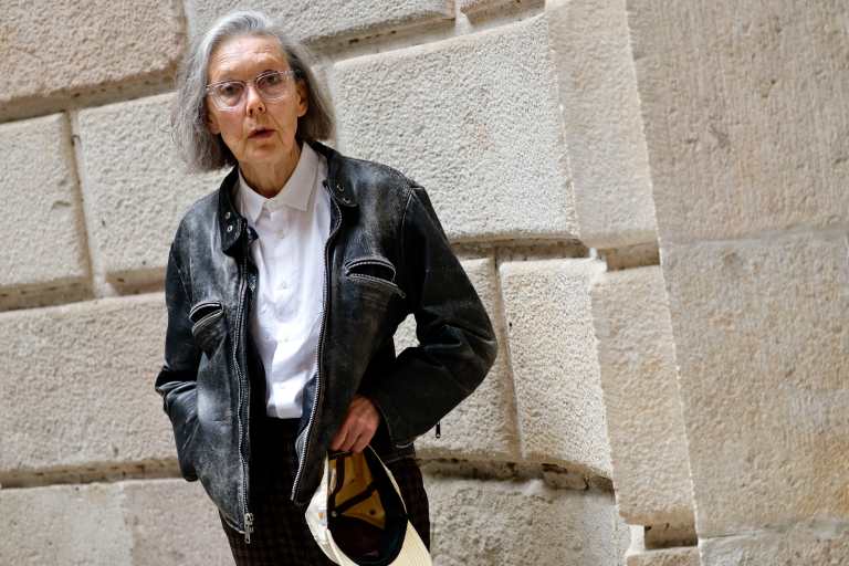 La escritora canadiense Anne Carson gana el Premio Nobel de Literatura 2