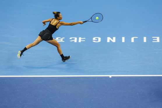 BEIJING (China), 09/10/2026.- Hsieh Su-wei (L) of Taiwan in action against Erin Routliffe of New Zealand and Aldila Sutjiadi of Indonesia during their Womens Doubles match at the China Open tennis tournament in Beijing, China, 09 October 2026. China Open runs from 28 September through 11 October. (Tenis, Nueva Zelanda) EFE/EPA/WU HAO