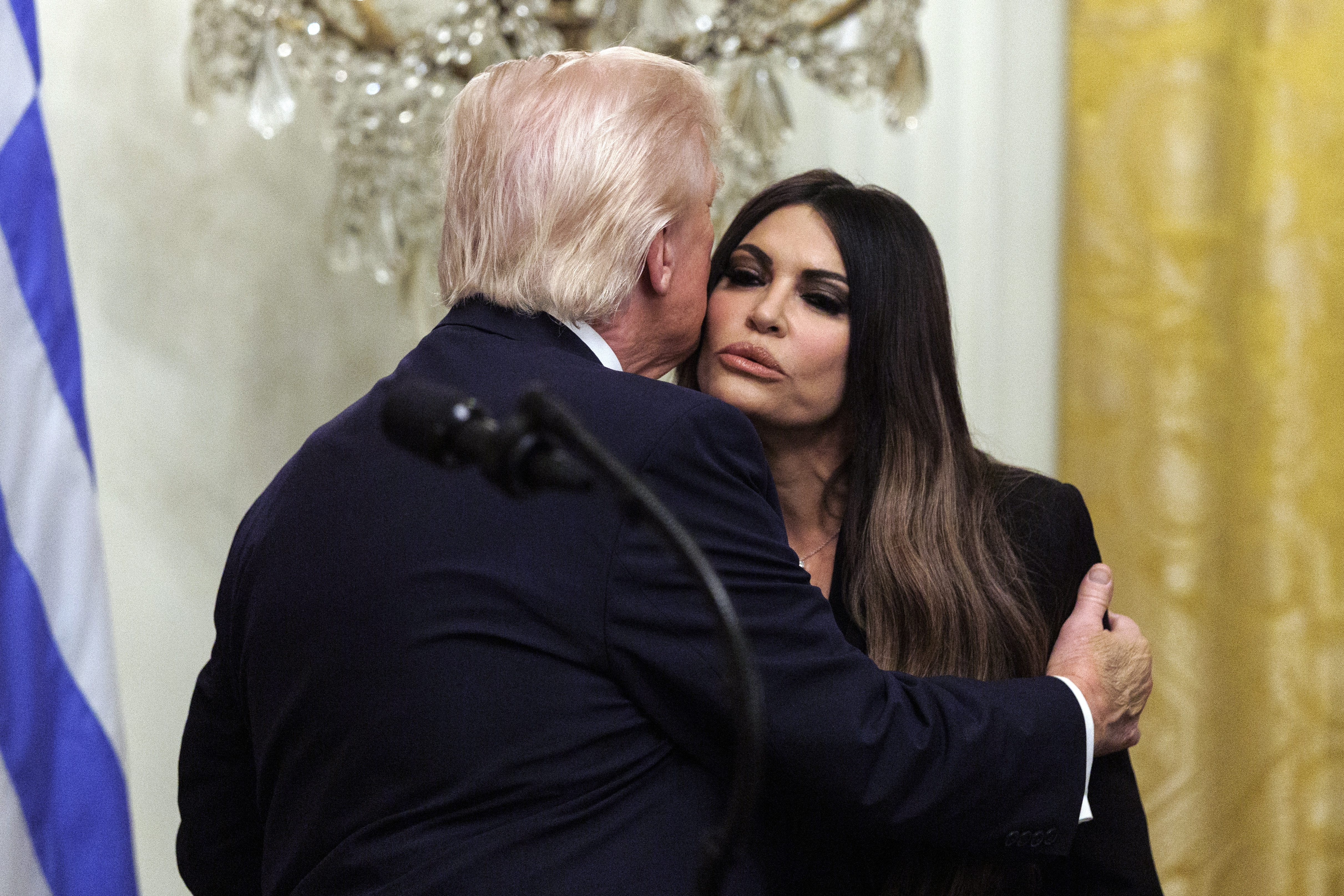 Washington (United States), 13/10/2026.- (FILE) - US President Donald Trump (L) greets US Ambassador to Greece Kimberly Guilfoyle during a Greek Independence Day celebration in the East Room of the White House in Washington, DC, USA, 26 March 2026 (re-issued 13 October 2026). White House press secretary Zackaria on 13 October 2026 said the administration has asked the US ambassador to Greece Kimberly Guilfoyle to resign. (Grecia) EFE/EPA/WILL OLIVER / POOL
