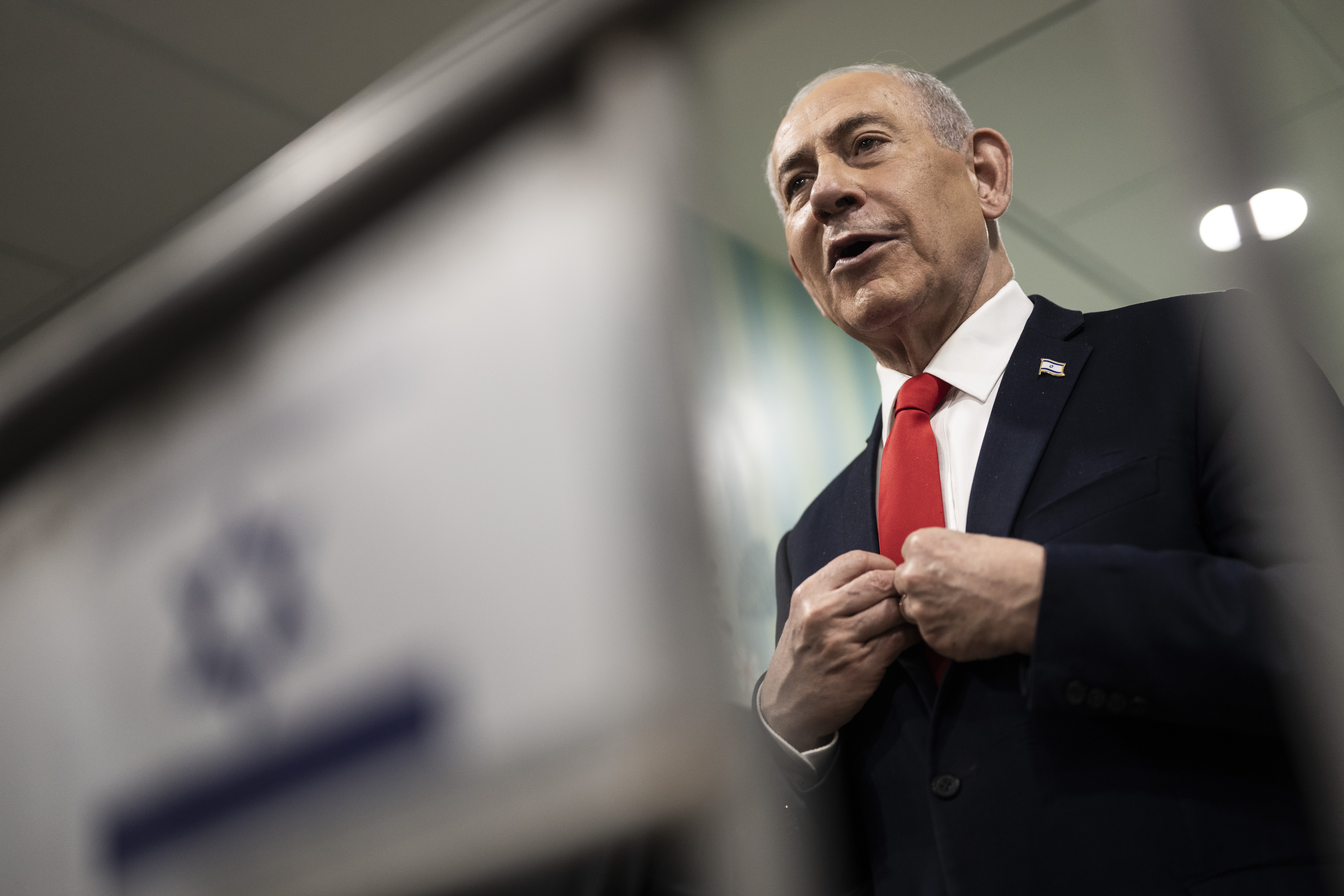 El primer ministro israelí, Benjamín Netanyahu, en las elecciones legislativas israelíes. (Foto Prensa Libre: EFE/JEWEL SAMAD / POOL).