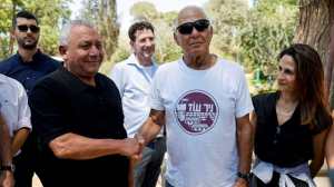 Quién es Gadi Eisenkot, el general retirado que pe...