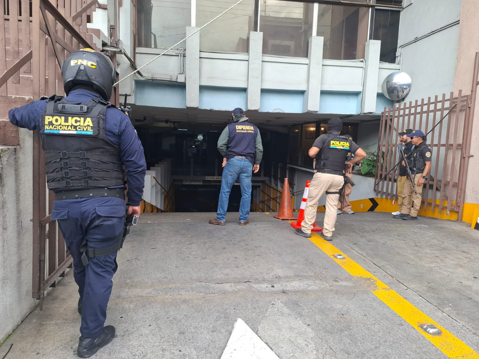 Allanamientos agresión contra ascensorista zona 1