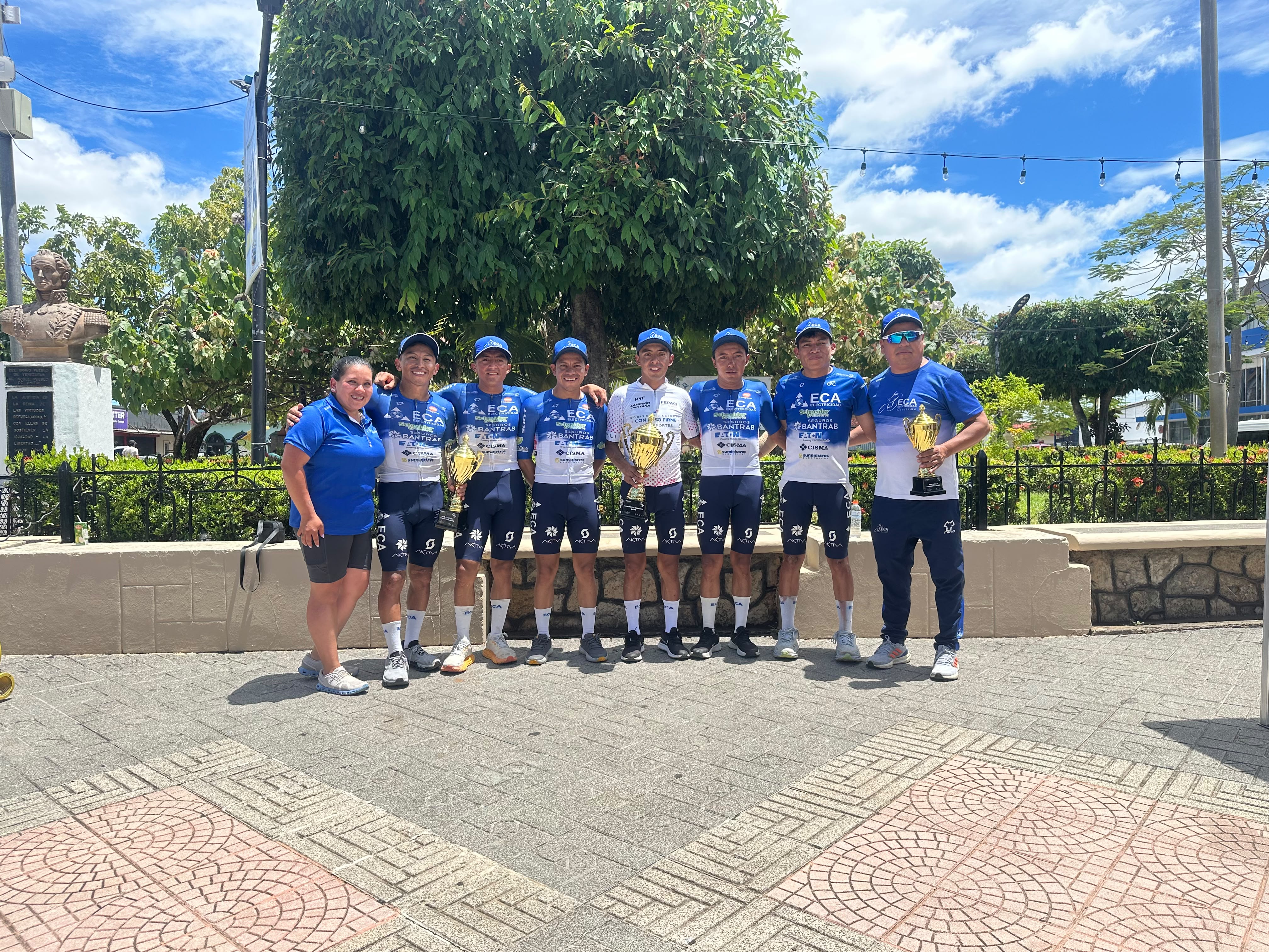 El equipo ECA Electricidad terminó como el mejor conjunto en el Tour de Panamá y ahora se concentrará en llegar de la mejor manera a la Vuelta a Guatemala. (Foto Prensa Libre: Cortesía Duro al Pedal).