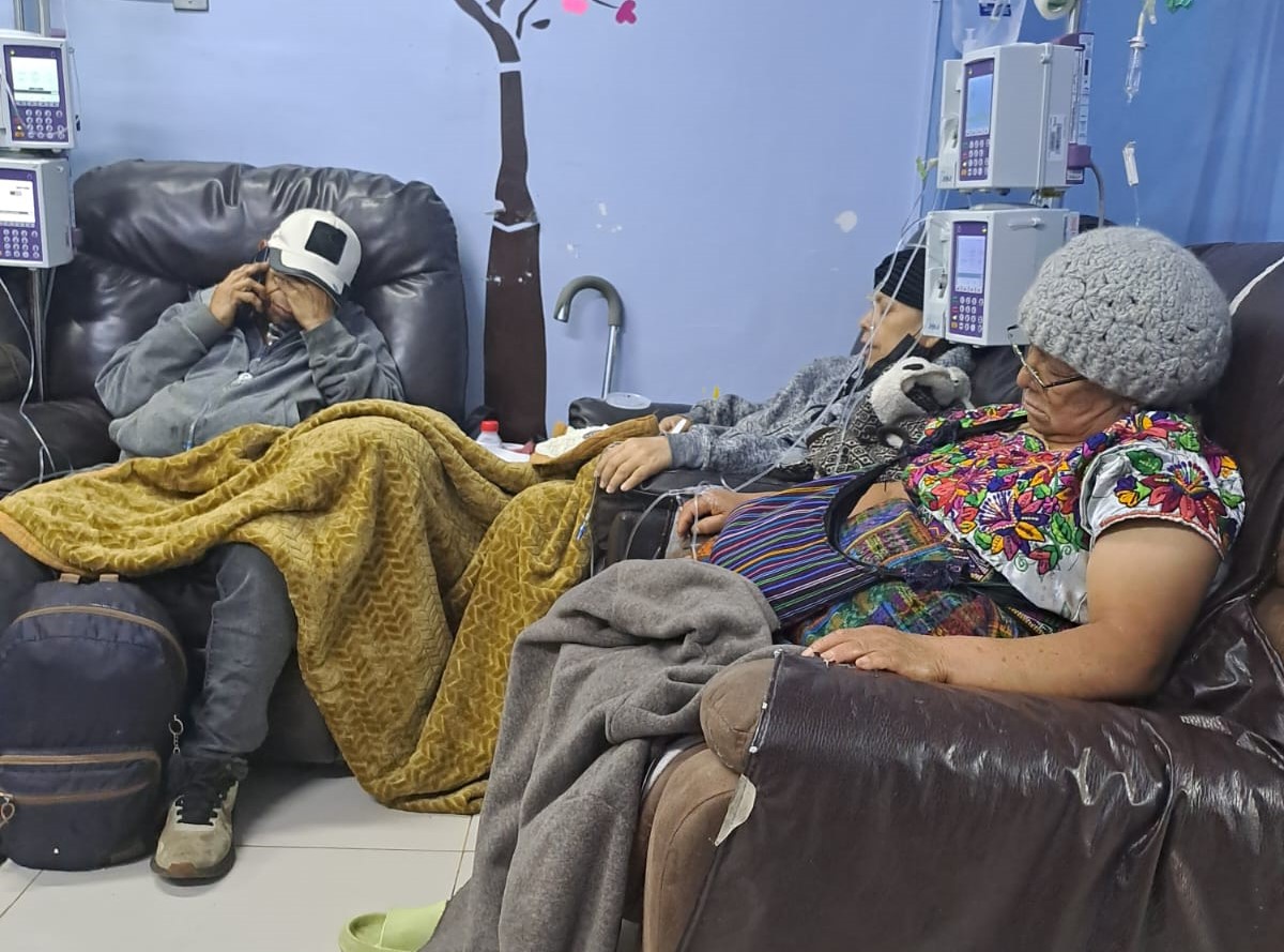 La Ley del Cáncer abrió un nuevo escenario para la atención oncológica, pero todavía existen grandes brechas para aplicarla. (Foto Prensa Libre: Cortesía)