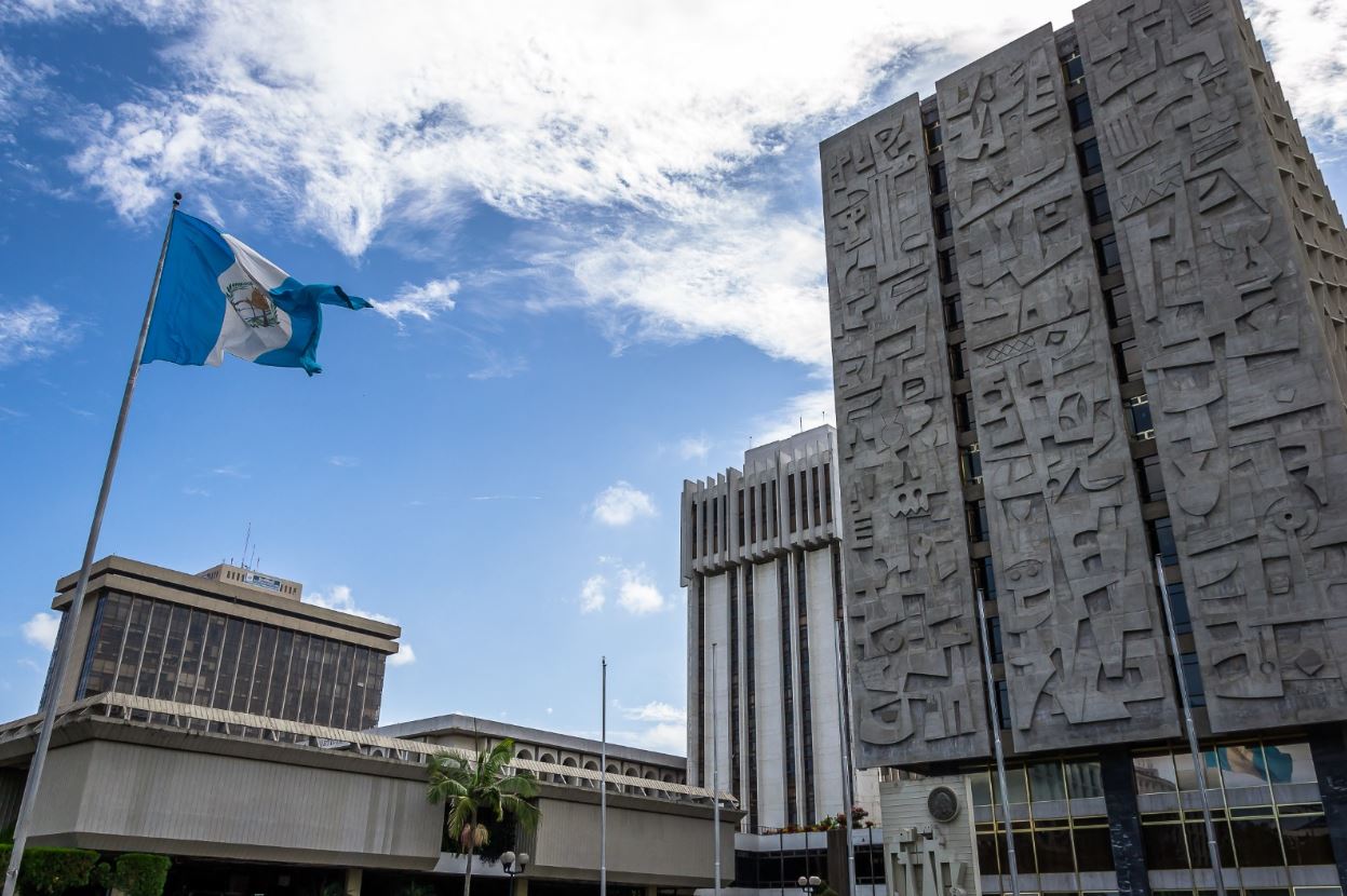 Fachada del Banco de Guatemala y parte del Centro Cívico Foto SS