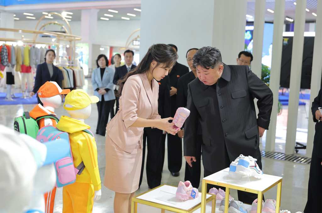 Kim Jong Un reaparece 20 octubre 2026 muerte coma Corea del Norte