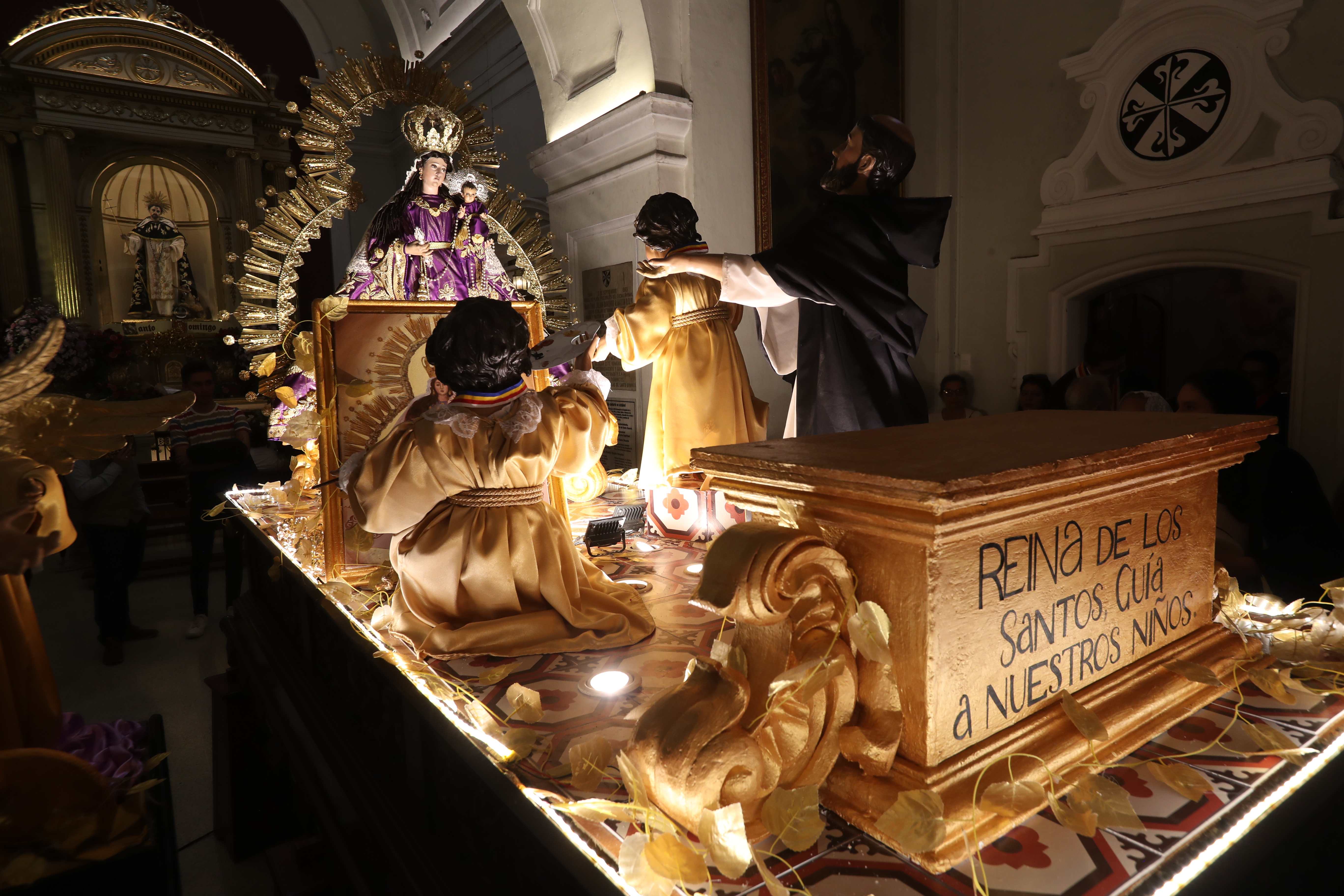 PROCESION INFANTIL DE LA VIRGEN DEL ROSARIO'