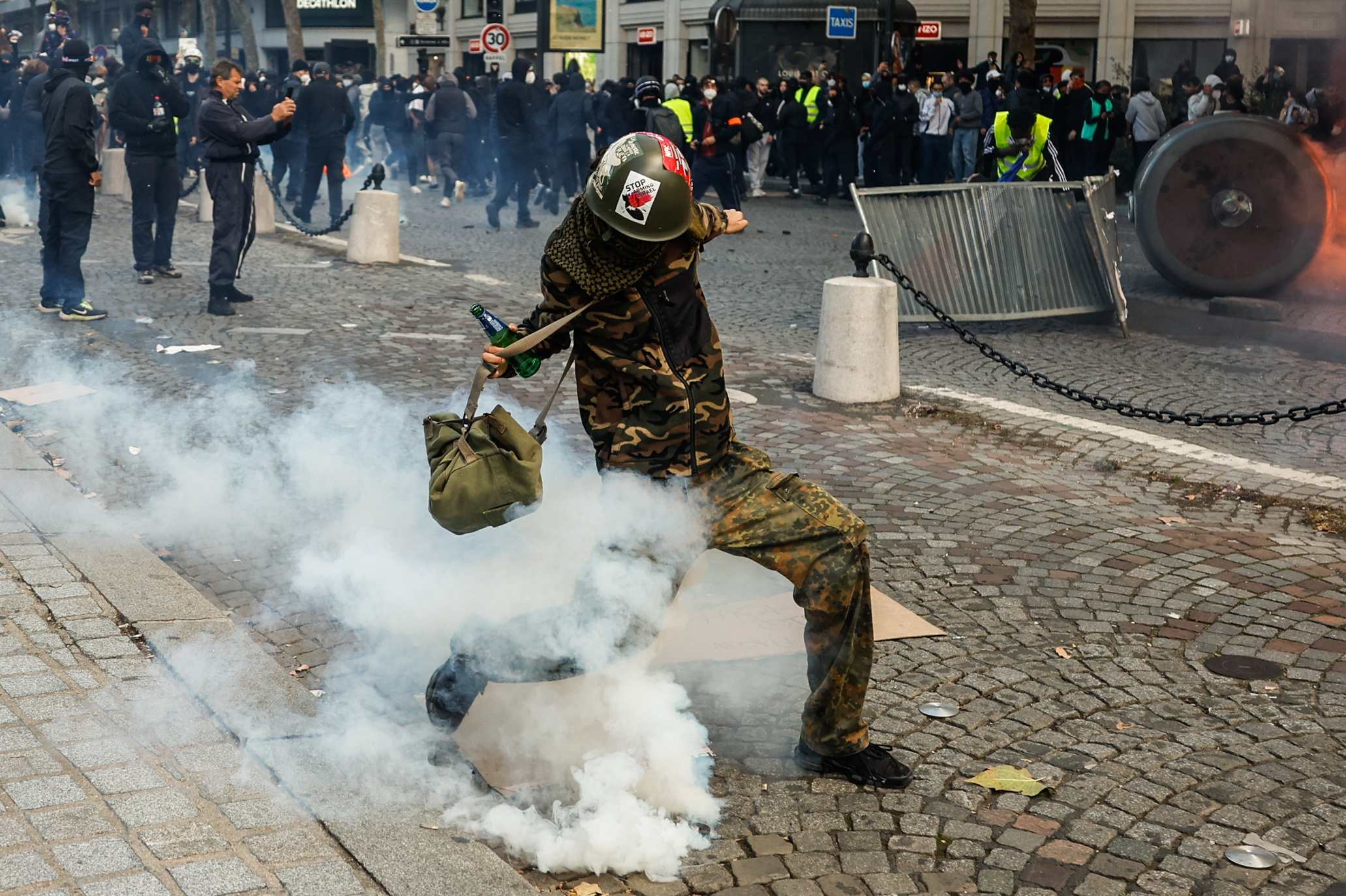 PROTESTA EN FRANCIA ALTO COSTO DE VIDA'