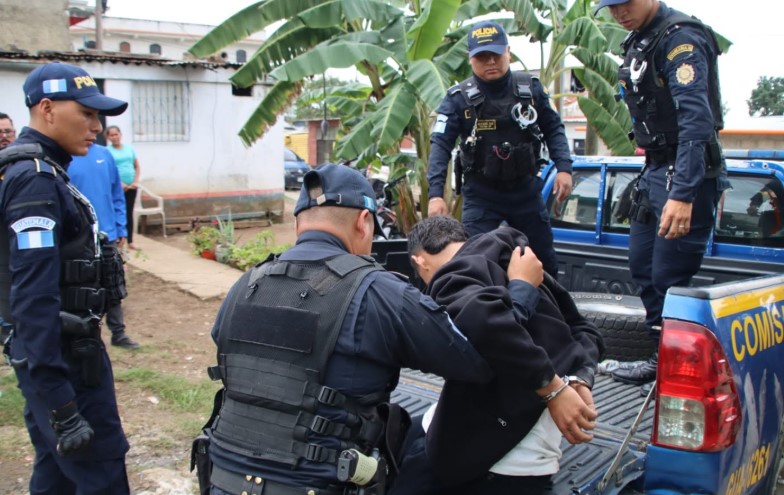 Presuntos sicarios son vapuleados luego de un ataque armado en Ciudad Quetzal