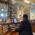 Pablo Daniel Díaz, el músico guatemalteco que interpretó el órgano que suelen tocar maestros de la Capilla Sixtina