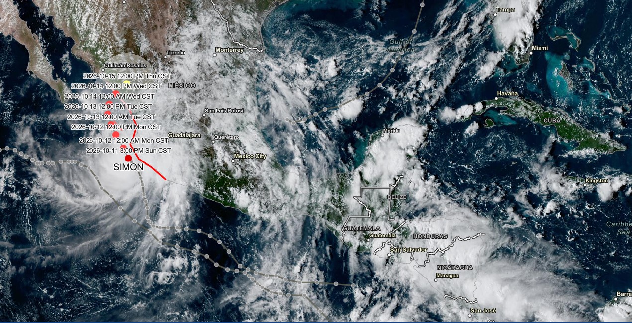 Se prevé que el potente huracán Simón toque tierra en Jalisco, México, en las próximas horas. (Foto Prensa Libre: Captura de pantalla de satélite de la Administración Nacional Oceánica y Atmosférica)