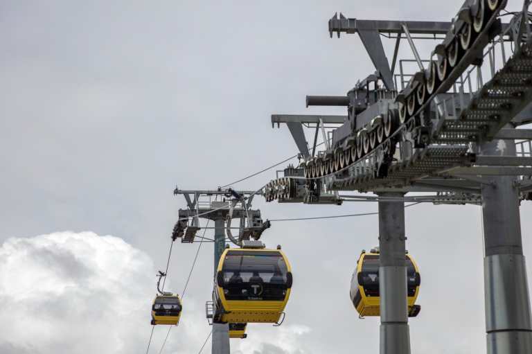 AeroMetro instala su tercera torre inclinada: ¿cuántas estru...