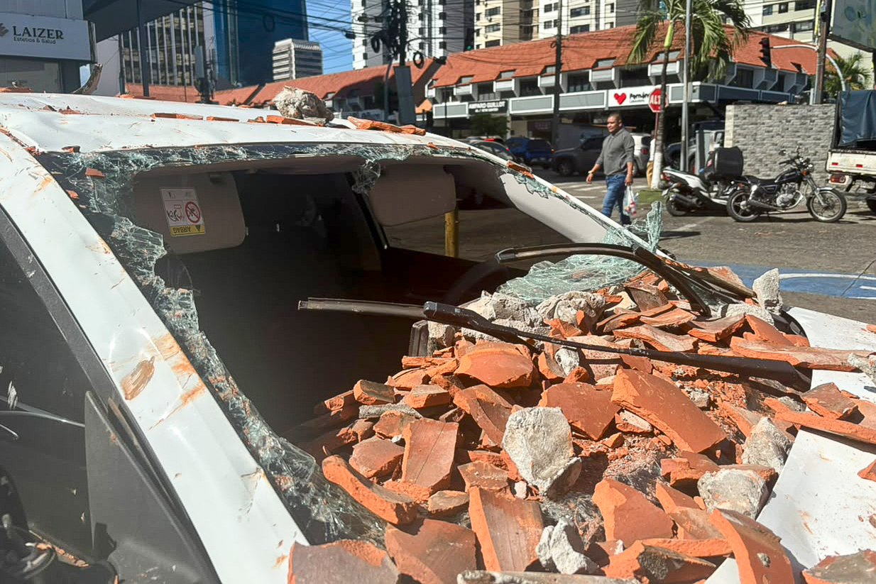 Un terremoto de magnitud 7,7 sacude Panamá y activa amenaza de tsunami en el Pacífico