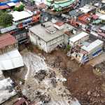 Socavamiento del río Pinula amenaza Villa Hermosa I
