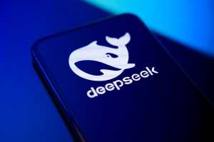 ¿Por qué EE.UU. prohibió la IA de de DeepSeek en a...
