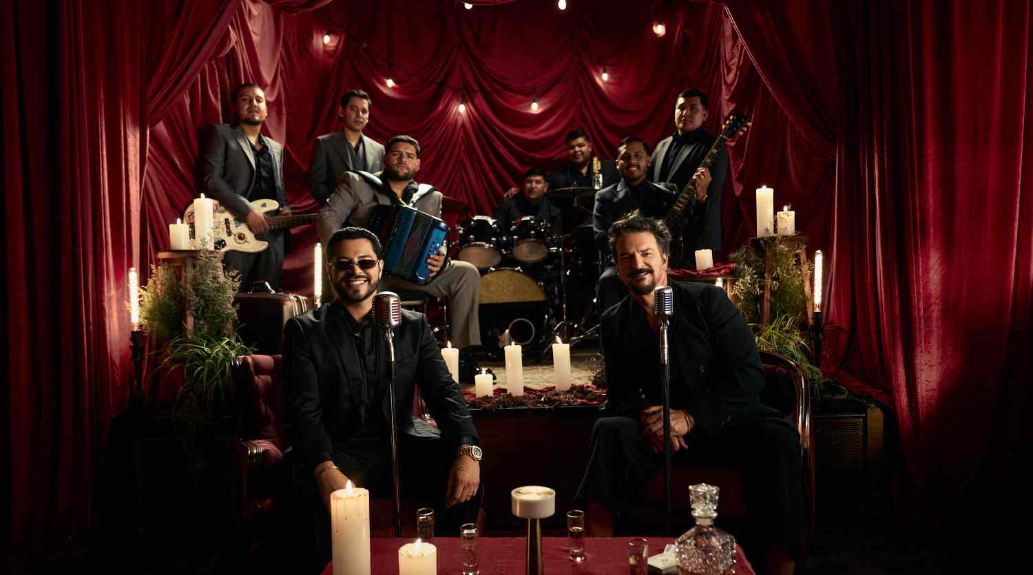 Ricardo Arjona y Grupo Firme