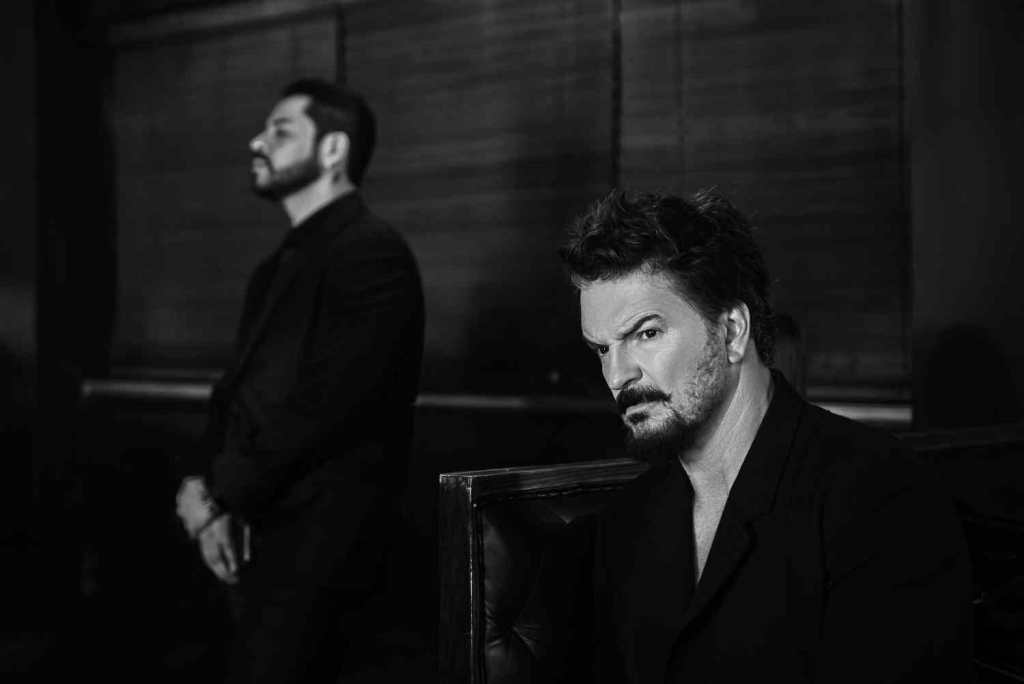 Eduin Caz y Ricardo Arjona