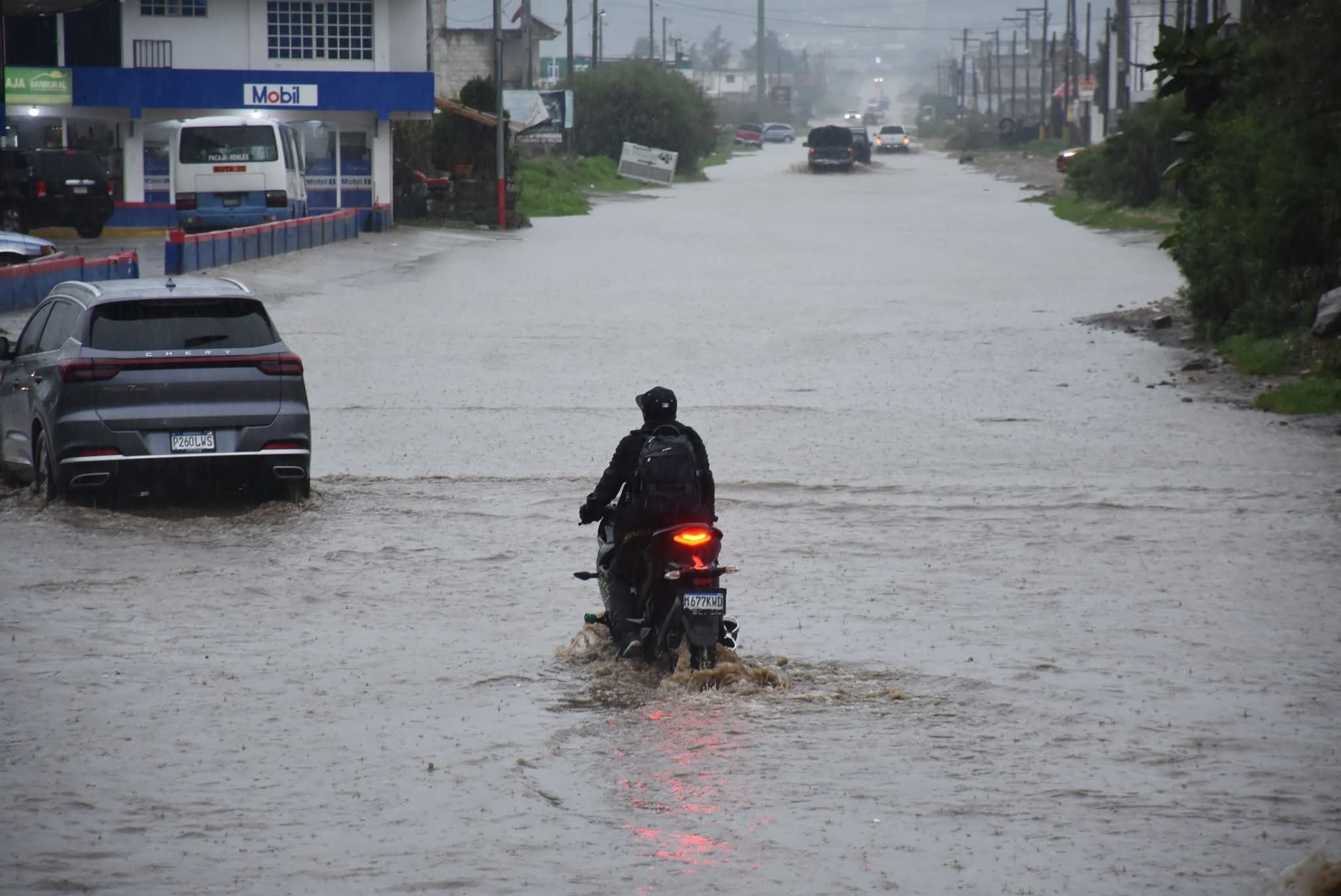 Lluvias afectan diferentes regiones de Guatemala debido al ingreso de humedad.
