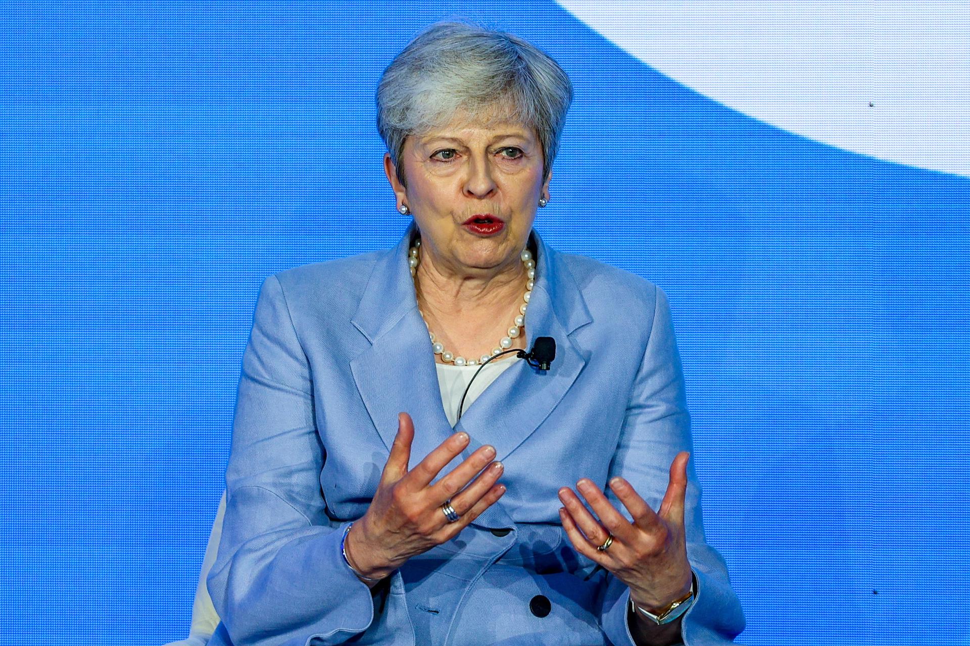 La exprimera mininistra británica Theresa May durante una conferencia. EFE/EPA/MIGUEL A. LOPES