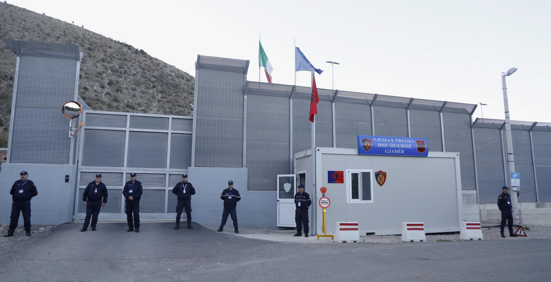 Foto de archivo del centro de detención de migrantes gestionado por Italia en Albania, el 1 de noviembre de 2025. EFE/EPA/MALTON DIBRA
